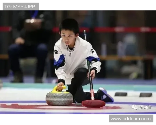 张伟专访：从青涩少年到网球高手的奋斗与荣耀之路